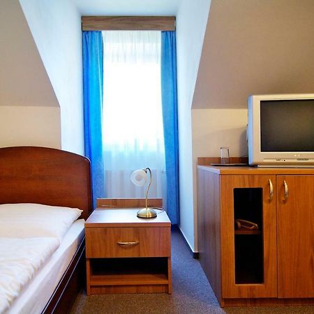 Kastiel Lucivna Hotel ภายนอก รูปภาพ